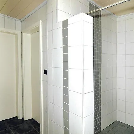 Doppelhaushaelfte, Friedrichskoog-spitze